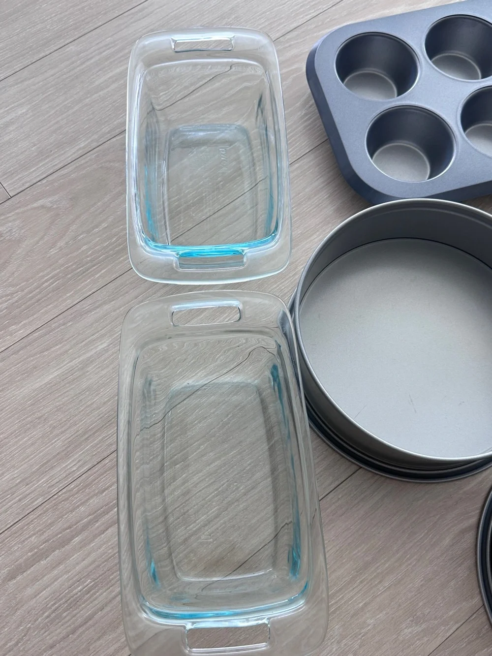 Large Bakeware Bundle - Muffin Pan, Loaf Pan, Spring Form Pan, Pie Plate